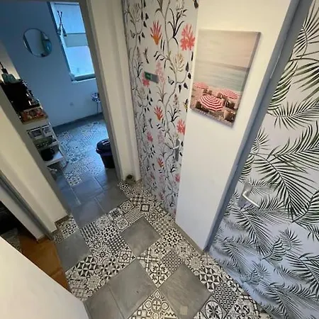 Hh_ferienhaus Nicole, 100 Meter Zum Badesee * Gorden-Staupitz